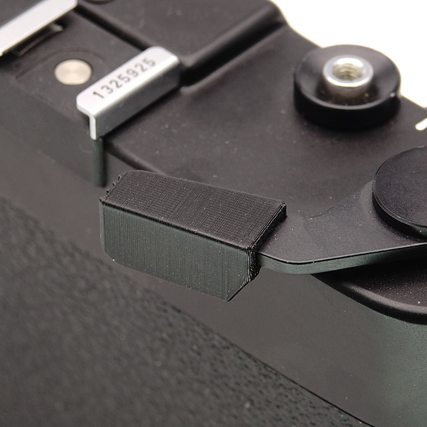 Lever cover for Leica CL