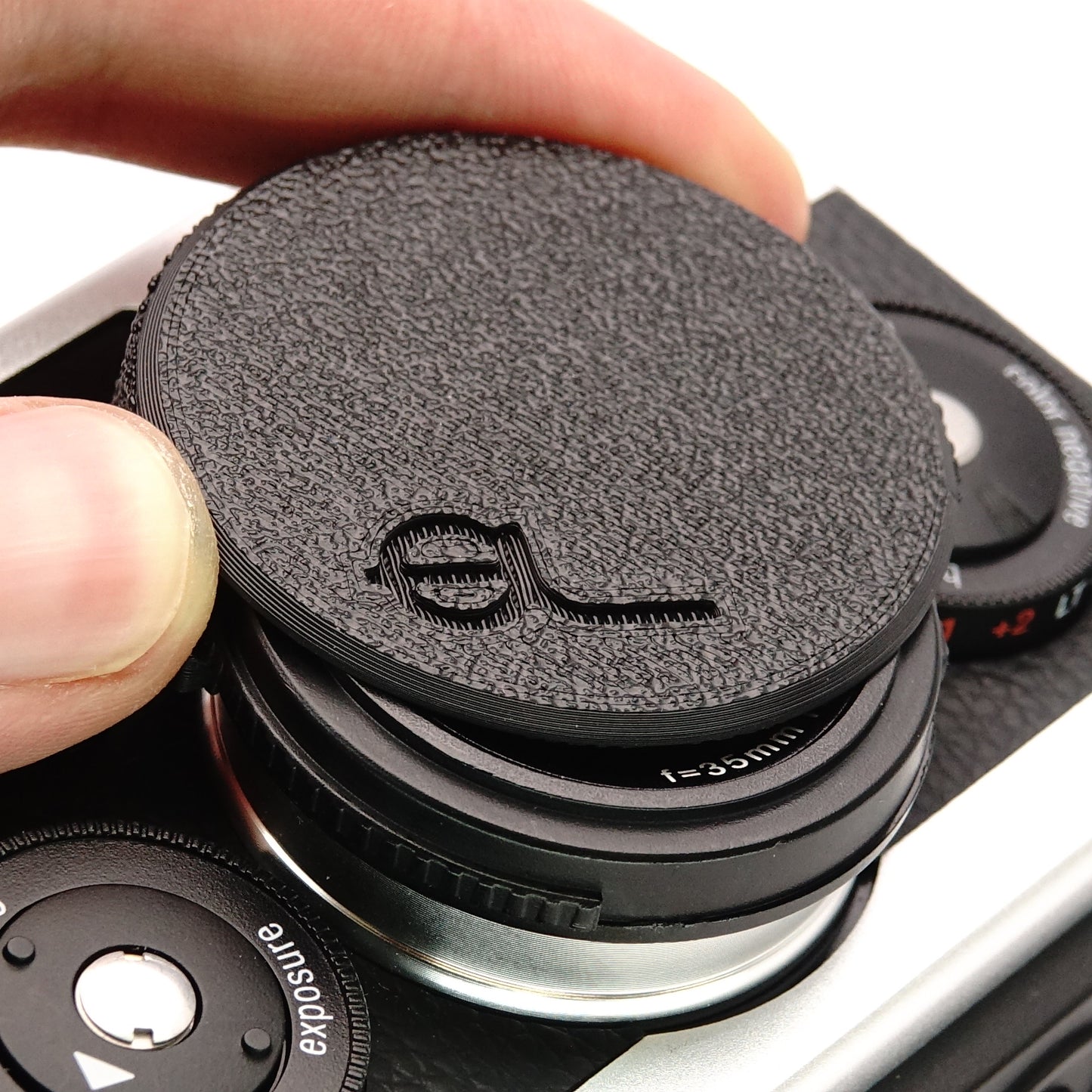 Accessories (Caps, Adapter, Shade, Case) for Rollei 35 AF