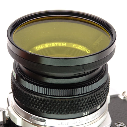 Lens hood for 50mm lenses with Ø49mm filter thread