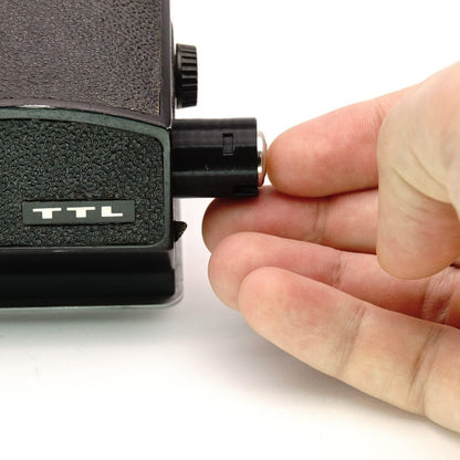 Kiev 88 Battery Adapter (4x LR44) for TTL Prism Type A